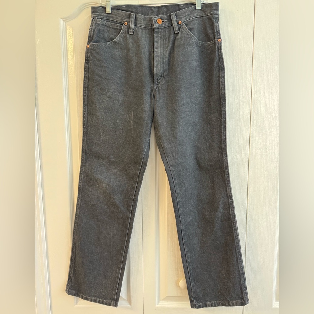 Wrangler Men's Gray Straight Jeans size 33-30